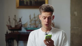 Видео